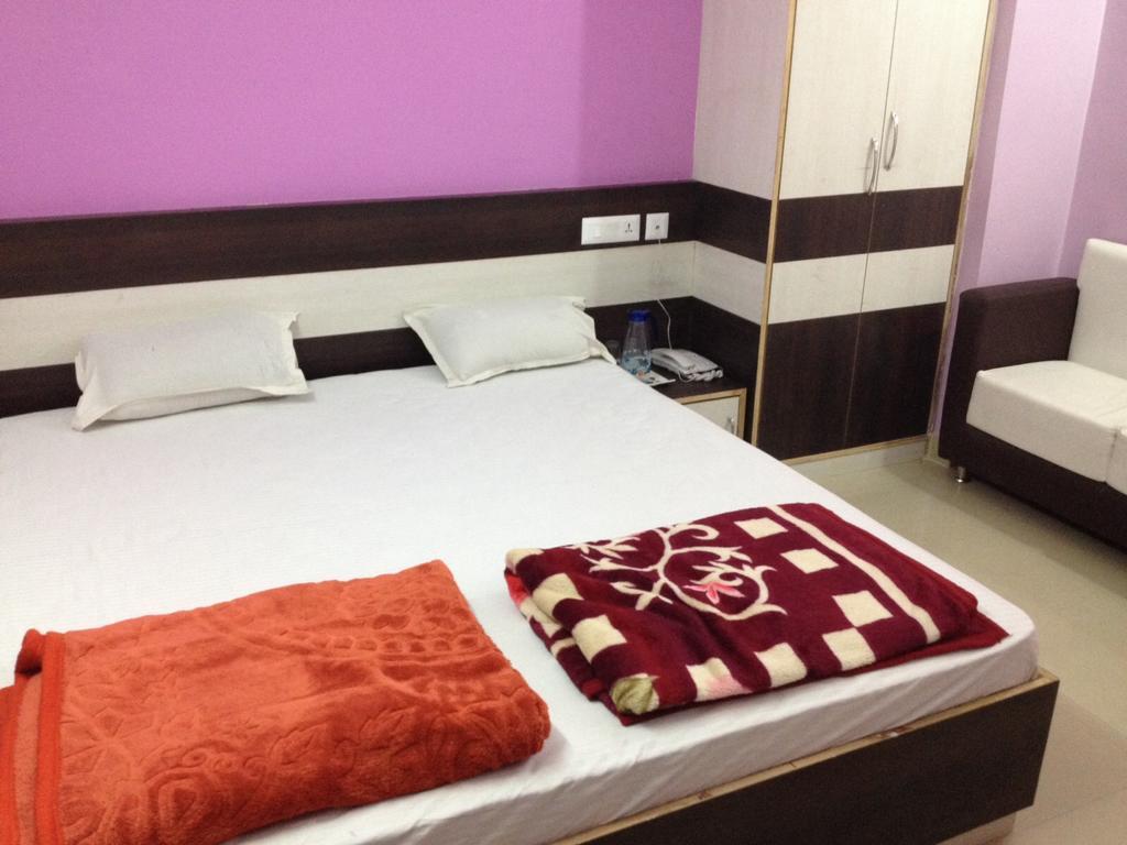 Hotel Viraat Inn Gaya Exteriér fotografie
