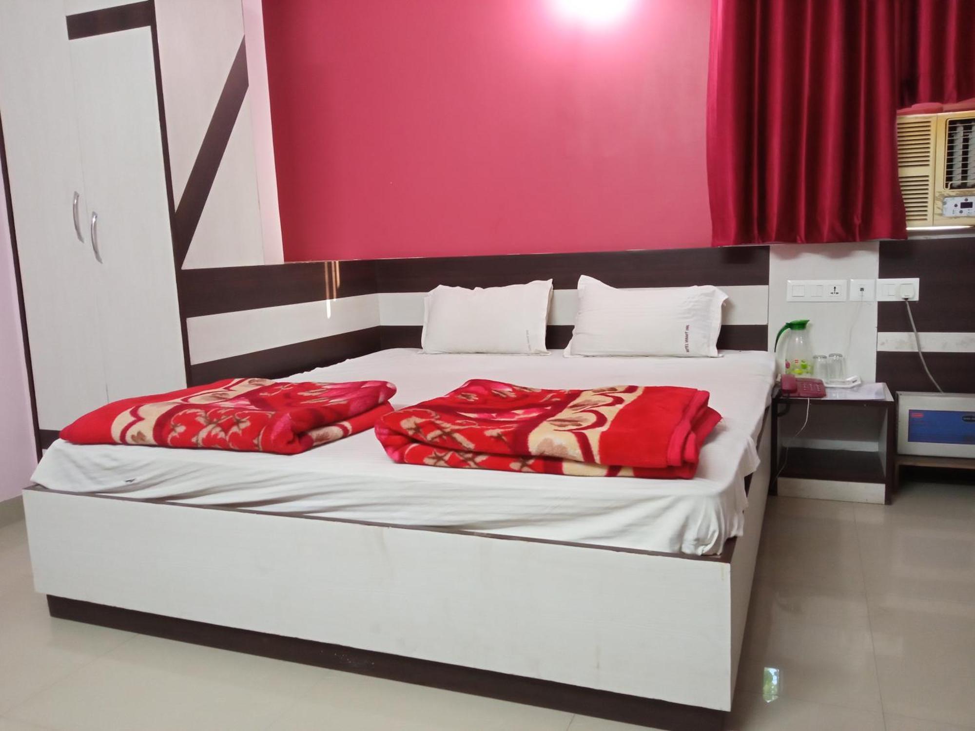 Hotel Viraat Inn Gaya Pokoj fotografie