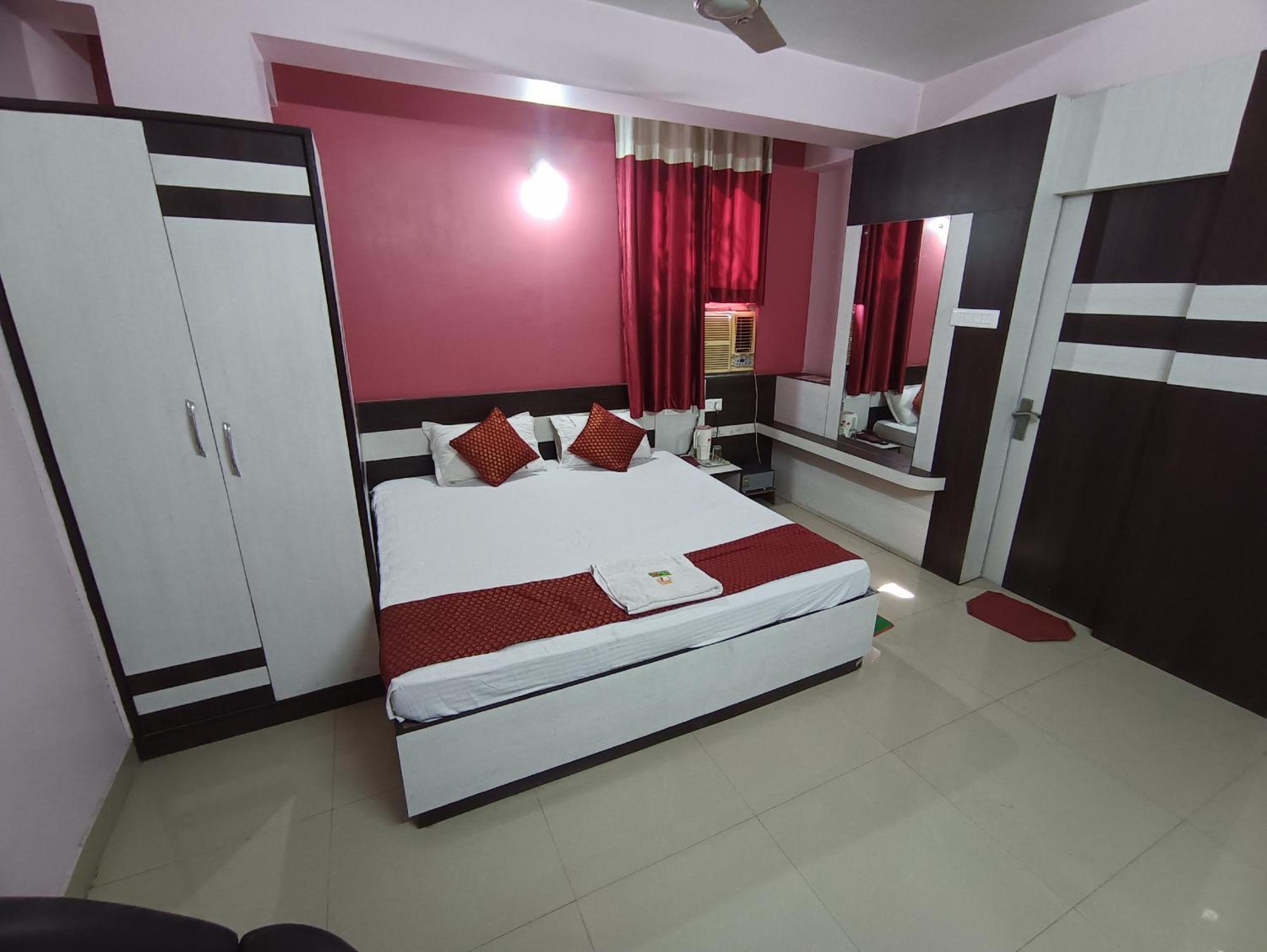 Hotel Viraat Inn Gaya Exteriér fotografie
