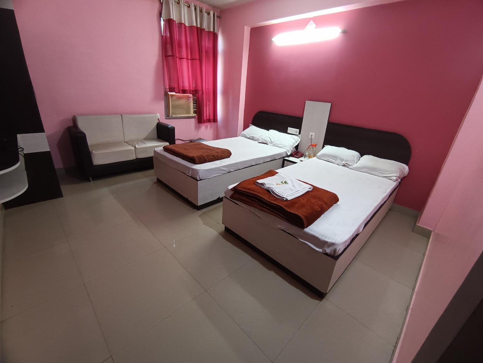 Hotel Viraat Inn Gaya Exteriér fotografie