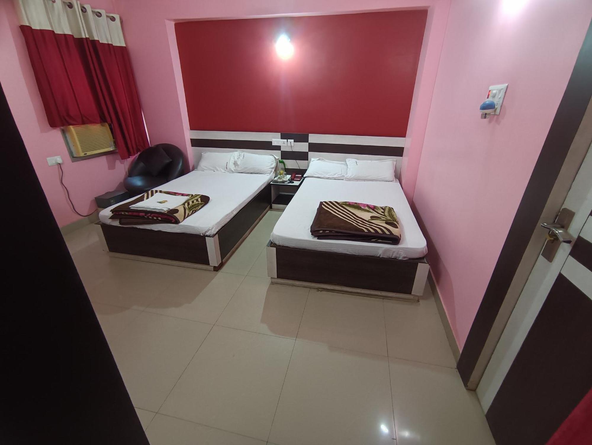 Hotel Viraat Inn Gaya Exteriér fotografie