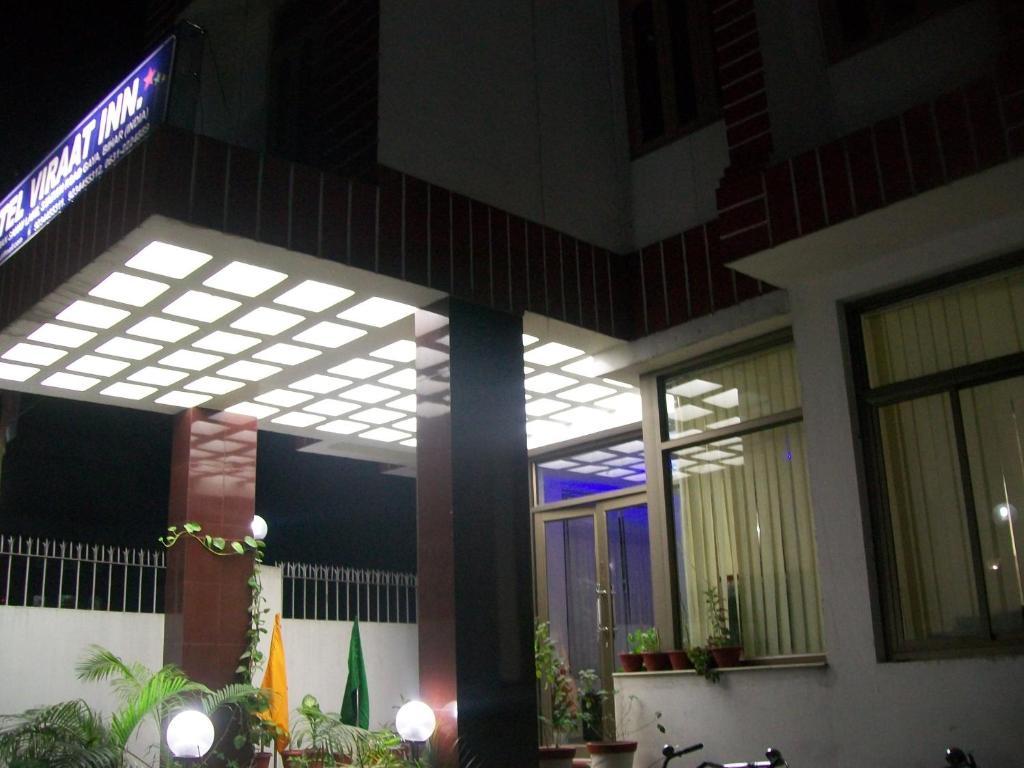 Hotel Viraat Inn Gaya Exteriér fotografie