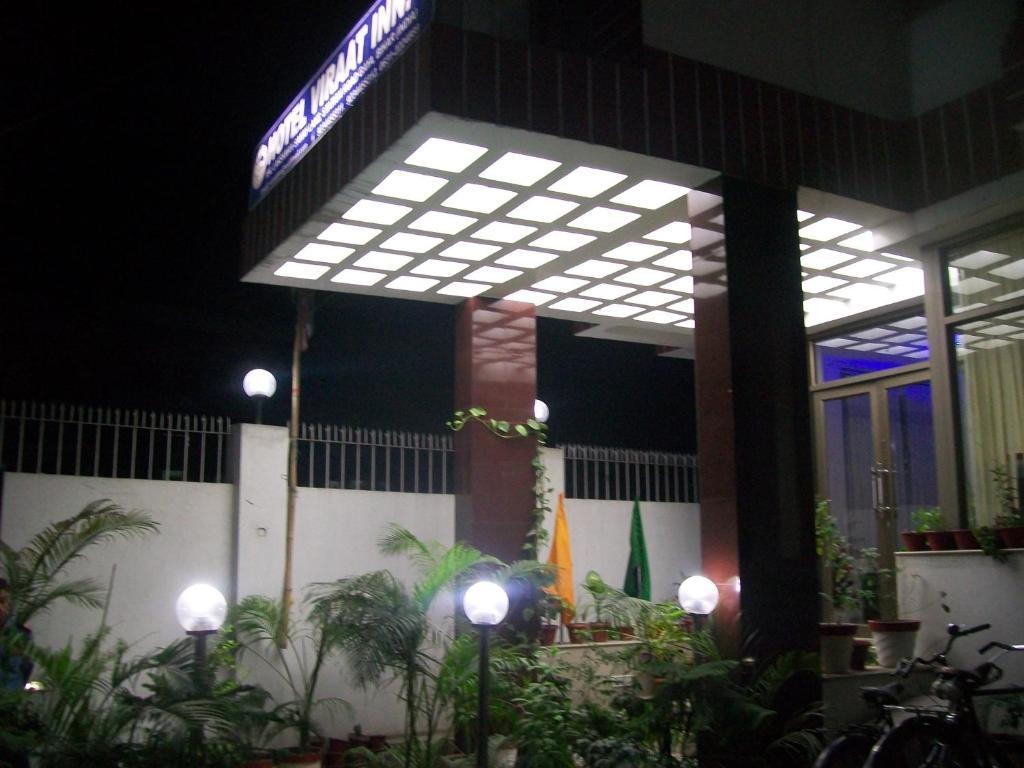 Hotel Viraat Inn Gaya Exteriér fotografie
